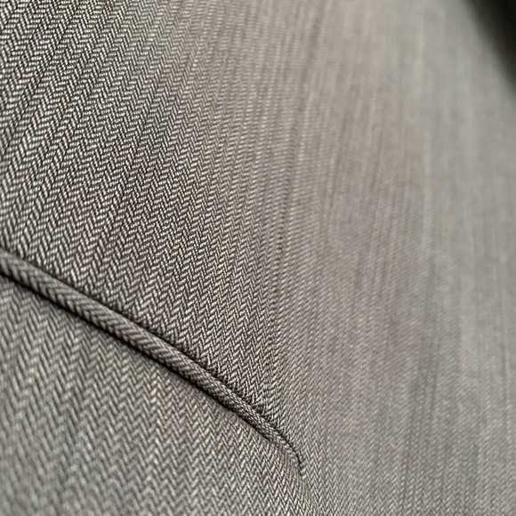 Banana Republic Grey Suit - Picture 6 of 11